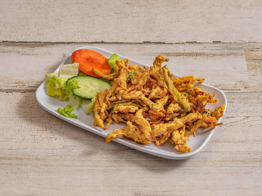 Pakoda (Onion / Veg)
